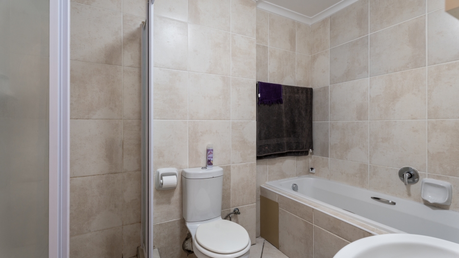 2 Bedroom Property for Sale in Burgundy Estate Western Cape